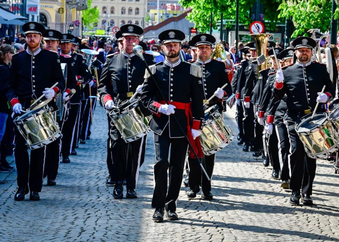 Норвегия: Марширующий оркестр «Стрёмсгодсет»